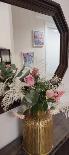 2 Bedroom Gem Near Milano Centrale Fast Wi Fi Kademy House Номер фото
