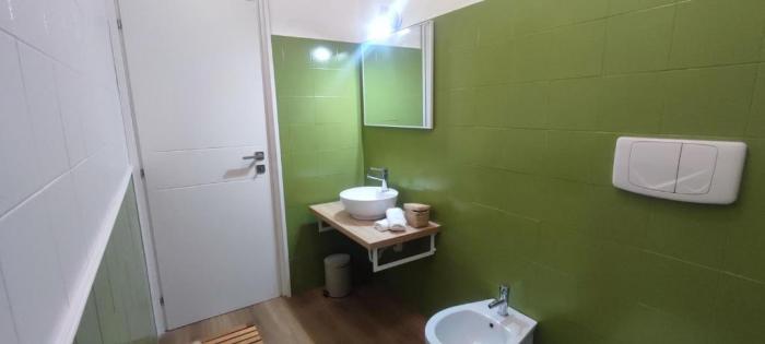 2 Bedroom Gem Near Milano Centrale Fast Wi Fi Kademy House Номер фото