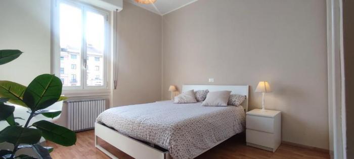 2 Bedroom Gem Near Milano Centrale Fast Wi Fi Kademy House Номер фото