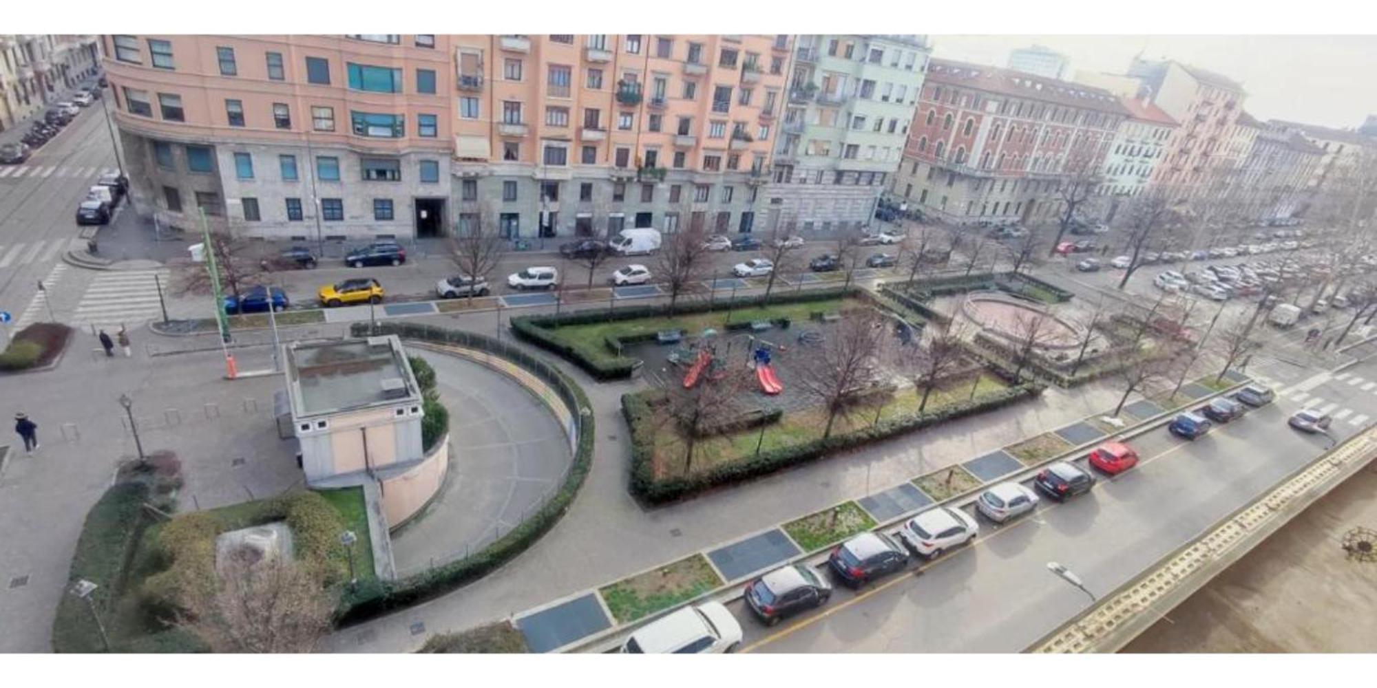 2 Bedroom Gem Near Milano Centrale Fast Wi Fi Kademy House Экстерьер фото