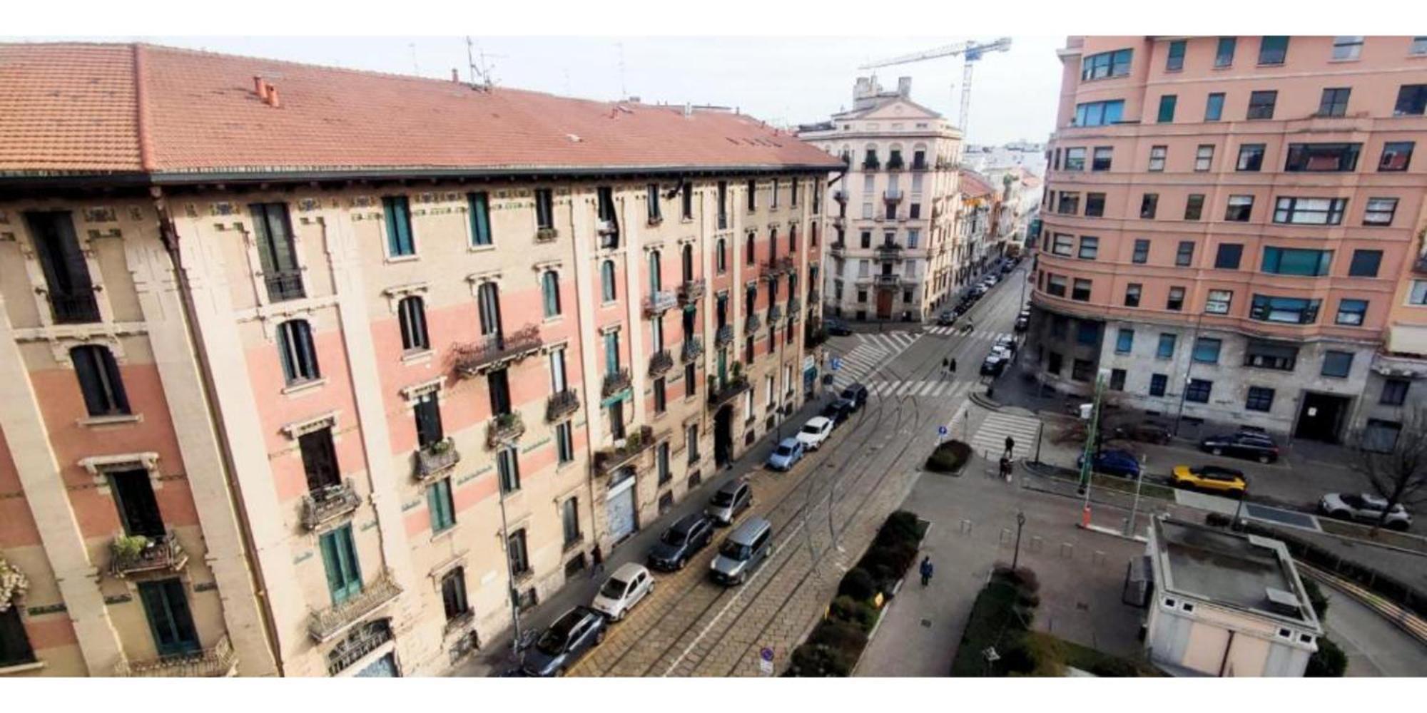 2 Bedroom Gem Near Milano Centrale Fast Wi Fi Kademy House Экстерьер фото
