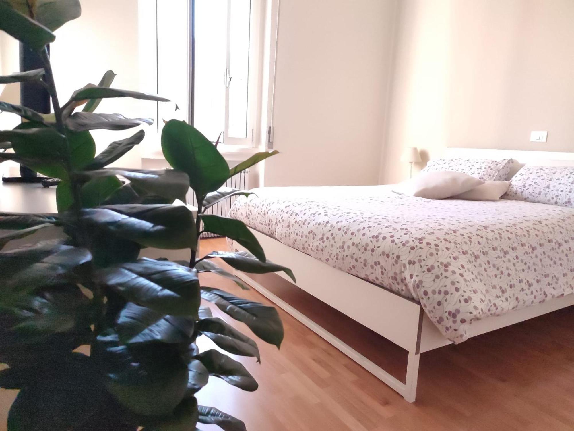 2 Bedroom Gem Near Milano Centrale Fast Wi Fi Kademy House Экстерьер фото
